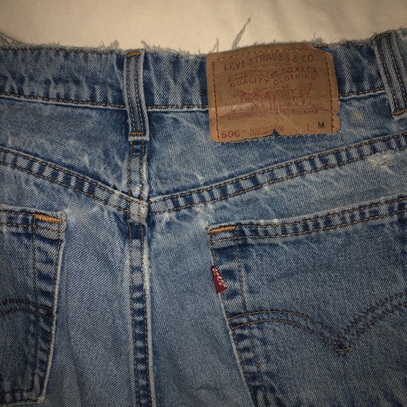 Vintage Levi Jeans - Picture 4 of 6